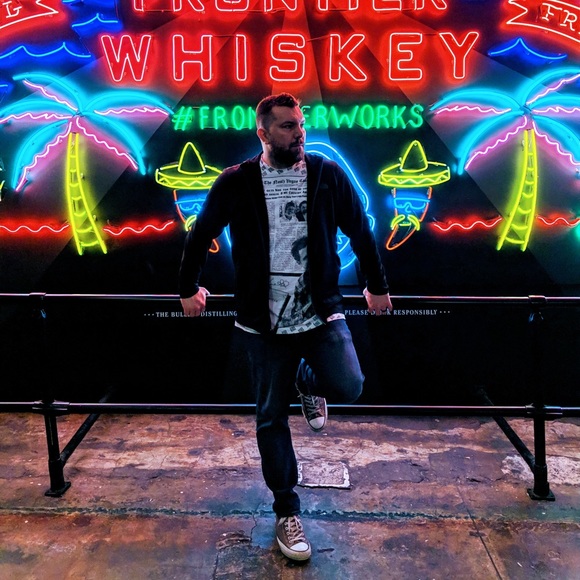 Meet your Posher, Tyler - Picture 8 of 8